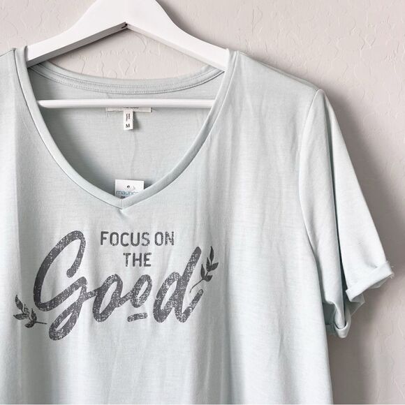 NWT Maurices Focus On The Good V Neck Graphic Short Sleeve Tee M - Picture 2 of 7
